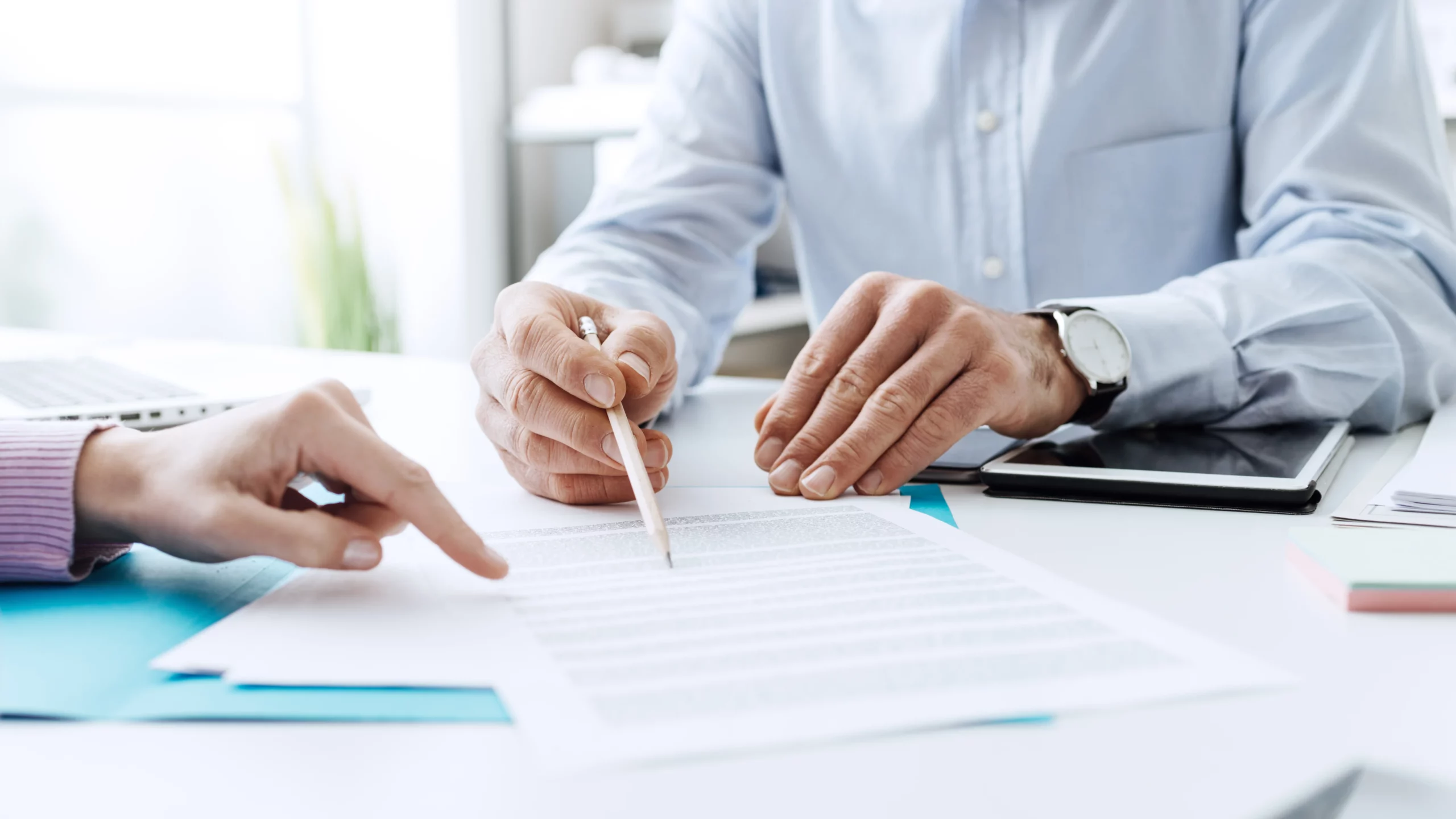 an employment contract outlining the minimum wage of the employee and the disciplinary and grievance procedures 